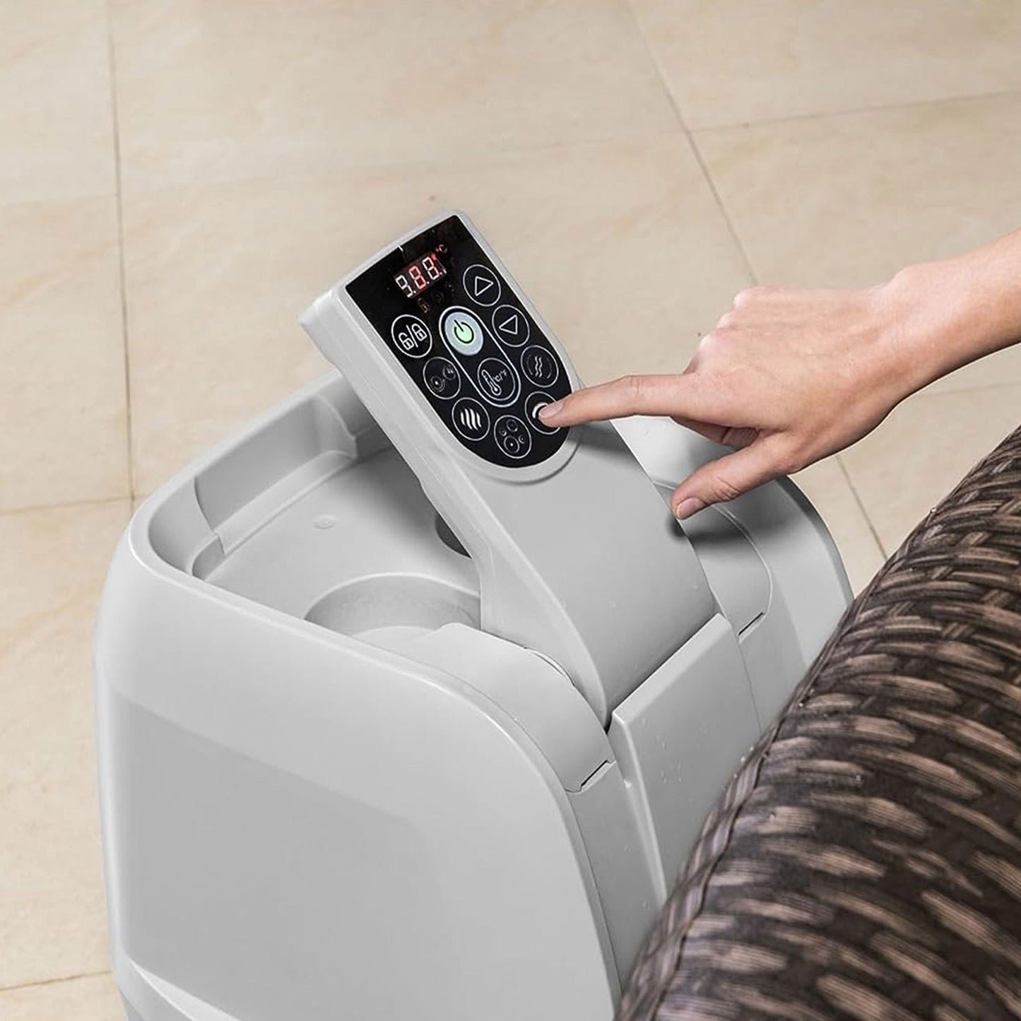 Portable Inflatable Hot Tub Spa with Energy Sense Cover